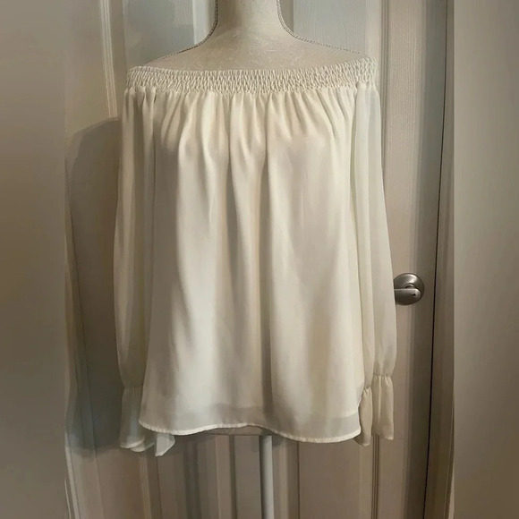 NWT Three eight two blouse 👚‎ - Picture 2 of 9